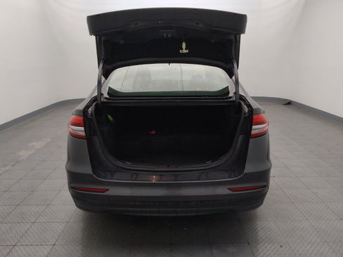 Used 2020 Ford Fusion SE FWD image 29