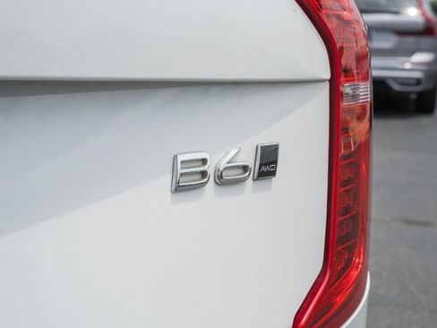 Certified 2023 Volvo XC90 B6 Plus AWD/4WD image 8
