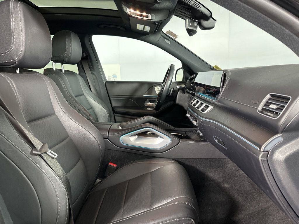 Used 2023 Mercedes-Benz GLS 450 4MATIC image 29