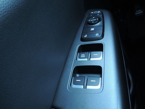 Used 2022 Kia Sportage Nightfall Edition image 25