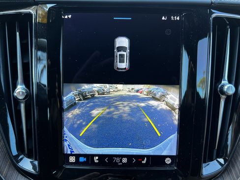 Used 2023 Volvo XC60 B5 Ultimate w/ Climate Package image 25