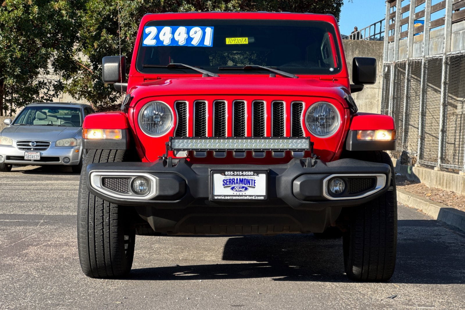 Used 2020 Jeep Wrangler Unlimited Sahara AWD/4WD image 13