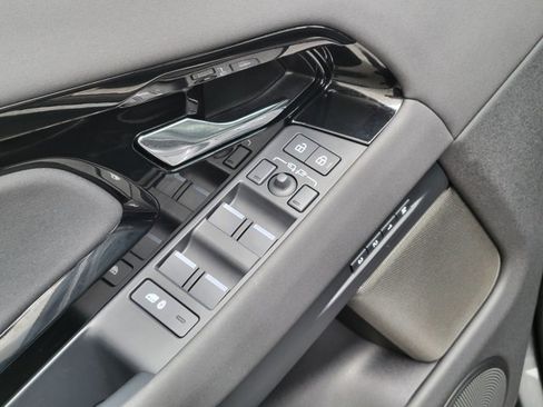 Used 2026 Land Rover Range Rover Evoque Dynamic SE image 26