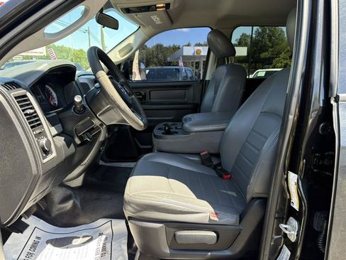 Used 2017 RAM 2500 Tradesman w/ Chrome Appearance Group AWD/4WD image 7