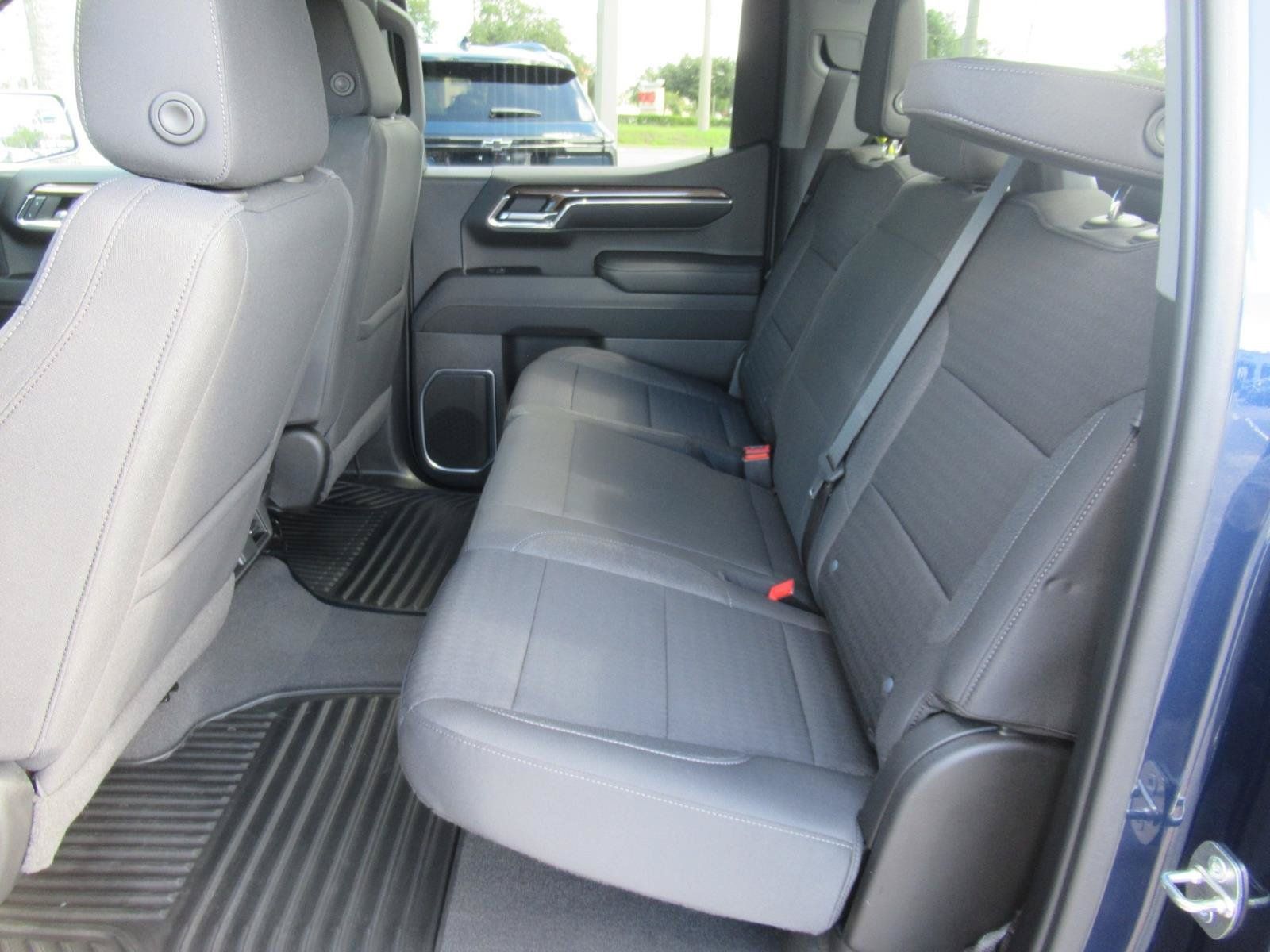 Used 2023 Chevrolet Silverado 1500 RST AWD/4WD image 37