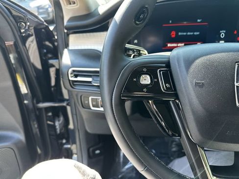 Certified 2024 Lincoln Corsair AWD w/ Equipment Group 101A image 28