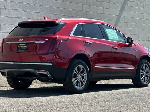 Used 2023 Cadillac XT5 Premium Luxury w/ Technology Package FWD image 4