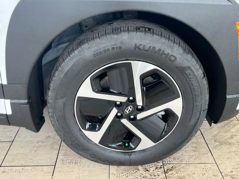 New 2026 Hyundai Ioniq 9 SE AWD/4WD image 15