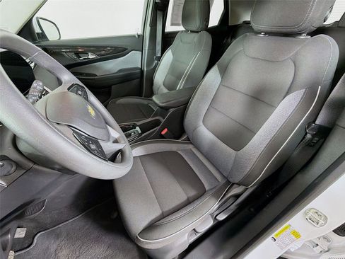 Used 2025 Chevrolet TrailBlazer LT w/ Driver Confidence Package image 11