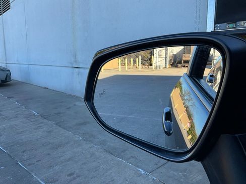 Used 2025 Toyota RAV4 XLE image 19