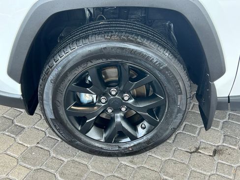 Used 2025 Toyota RAV4 LE w/ Blackout Package (GST) FWD image 17