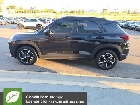 Used 2021 Chevrolet TrailBlazer RS w/ Convenience Package AWD/4WD image 9