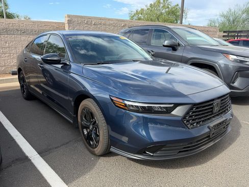 Used 2025 Honda Accord SE image 5