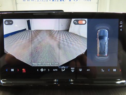 Used 2025 Ford Expedition Max Platinum w/ Platinum Ultimate Package image 19