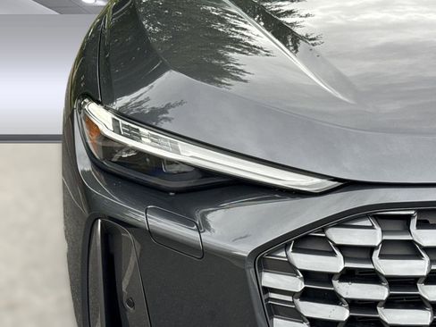 New 2025 Audi Q5 Premium Plus image 11