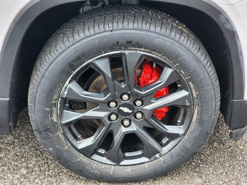 Used 2021 Chevrolet Traverse RS w/ LPO, Floor Liner Package image 9