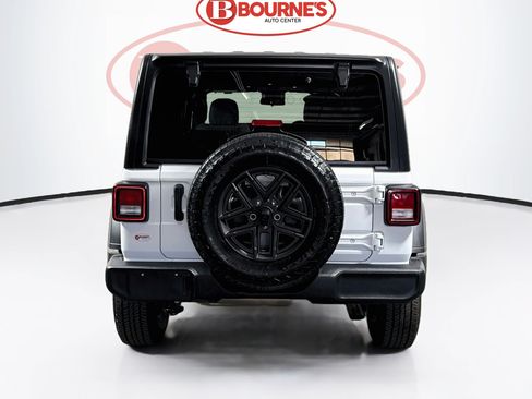 Used 2025 Jeep Wrangler Unlimited Sport AWD/4WD image 8