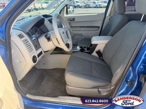 Used 2011 Ford Escape XLS w/ 101A Rapid Spec Order Code FWD image 16