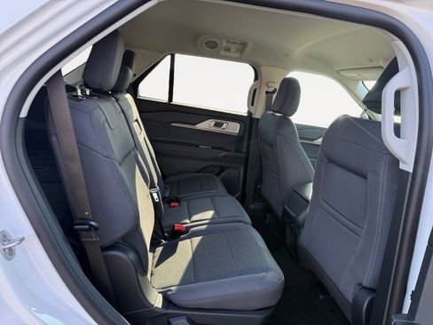 New 2026 Ford Explorer Active image 18