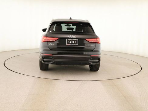 New 2025 Audi Q3 2.0T Premium image 5