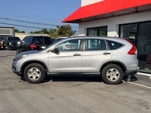 Used 2016 Honda CR-V LX image 3
