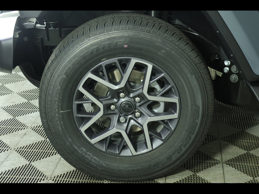 New 2026 Jeep Wrangler Unlimited Sahara AWD/4WD image 18