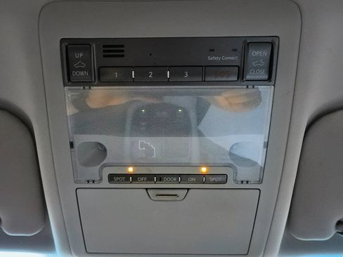 Used 2012 Lexus LS 460 w/ Luxury Value Edition RWD image 33