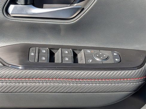 New 2026 Nissan Kicks SR w/ Cold Weather Package image 18