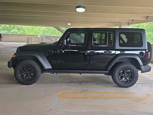 Used 2022 Jeep Wrangler Unlimited Sport AWD/4WD image 5