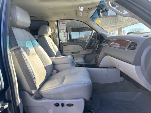 Used 2010 Chevrolet Silverado 1500 LTZ w/ Convenience Package image 26