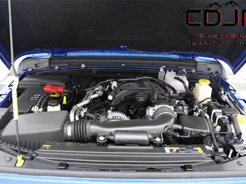 Used 2023 Jeep Gladiator Rubicon w/ Cold Weather Group image 47