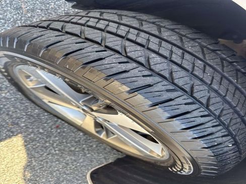 Used 2022 Genesis GV80 2.5T w/ Prestige Package 05 image 32