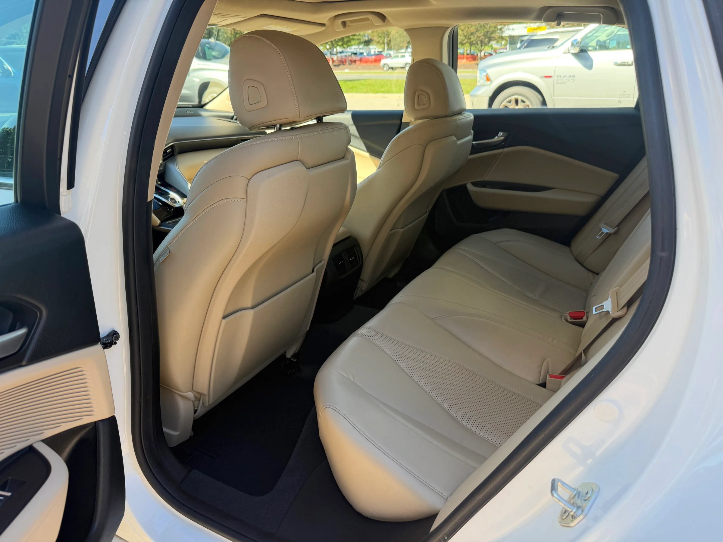 Used 2021 Acura TLX w/ Technology Package FWD image 10