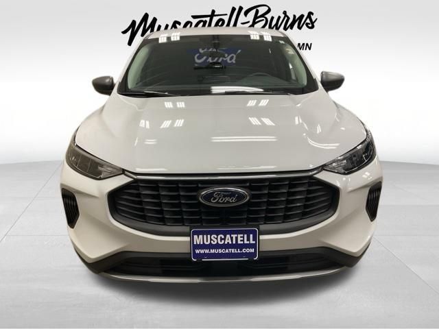 Used 2023 Ford Escape Active AWD/4WD image 2