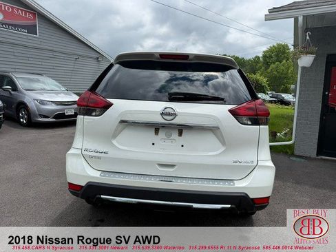 Used 2018 Nissan Rogue SV AWD/4WD image 4