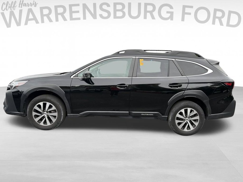 Used 2023 Subaru Outback Premium AWD/4WD image 4