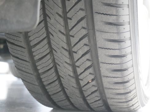 Used 2016 Toyota Avalon Limited image 30