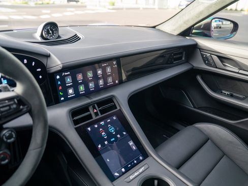 Used 2025 Porsche Taycan Turbo GT image 16