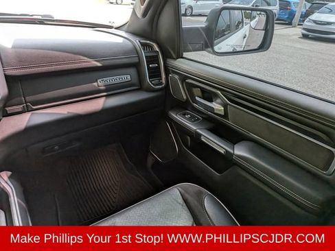Used 2024 RAM 1500 Laramie AWD/4WD image 16