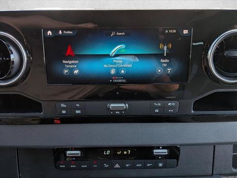 Used 2023 Mercedes-Benz Sprinter 2500 image 14
