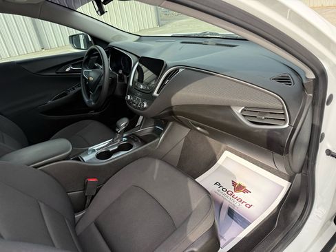 Used 2021 Chevrolet Malibu LS w/ Driver Confidence Package II image 36