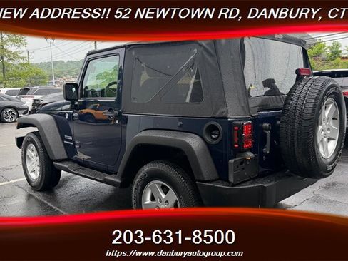 Used 2013 Jeep Wrangler Sport AWD/4WD image 4