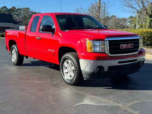 Used 2011 GMC Sierra 1500 SLE w/ Power Tech Package image 8