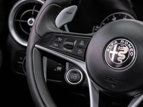 Used 2018 Alfa Romeo Stelvio Ti Sport image 23