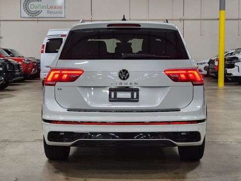 Used 2024 Volkswagen Tiguan SE R-Line image 9