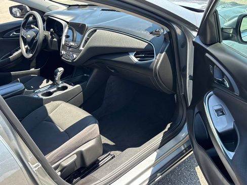 Used 2024 Chevrolet Malibu LT FWD image 29