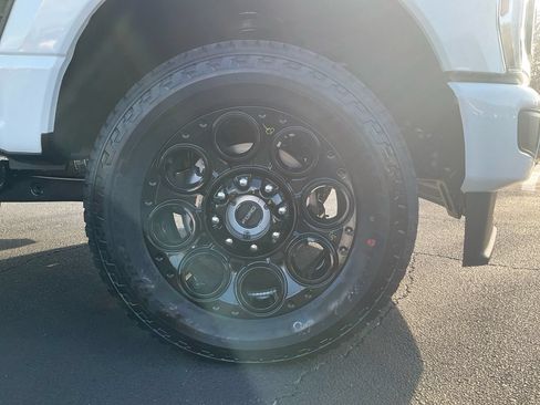 New 2026 Ford F250 Lariat w/ Black Appearance Package AWD/4WD image 10