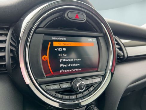 Used 2019 MINI Cooper 2-Door Hardtop image 22