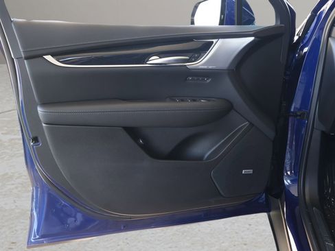 New 2026 Cadillac XT5 Premium Luxury image 10