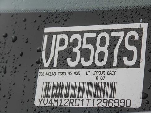 Certified 2026 Volvo XC60 B5 Plus w/ Climate Package image 30